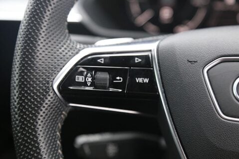 Audi E-Tron QUATTRO S LINE 11