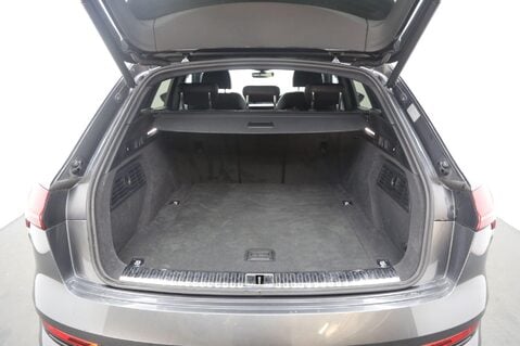 Audi E-Tron QUATTRO S LINE 26