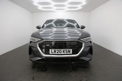 Audi E-Tron QUATTRO S LINE 2