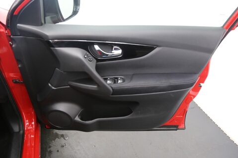 Nissan Qashqai DIG-T ACENTA PREMIUM 19