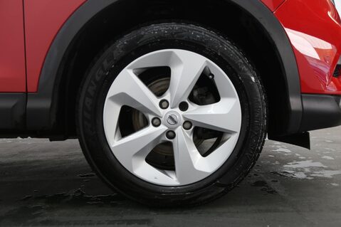 Nissan Qashqai DIG-T ACENTA PREMIUM 26