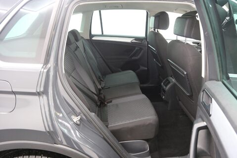 Volkswagen Tiguan SE NAV TDI BMT 23