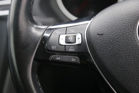 Volkswagen Tiguan SE NAV TDI BMT 11