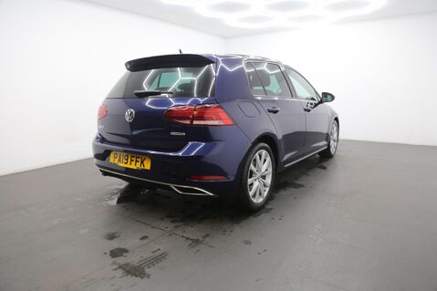 Volkswagen Golf GT TSI EVO DSG 5