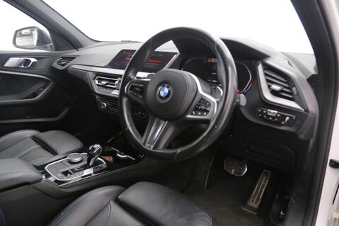 BMW 1 Series 118D M SPORT 21