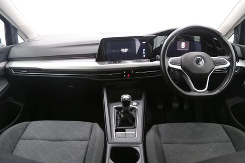 Volkswagen Golf LIFE TSI 9