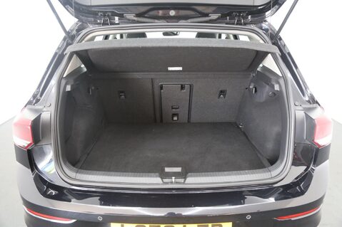 Volkswagen Golf LIFE TSI 24