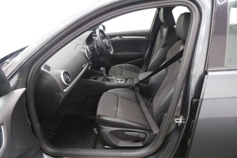 Audi A3 TDI S LINE 23