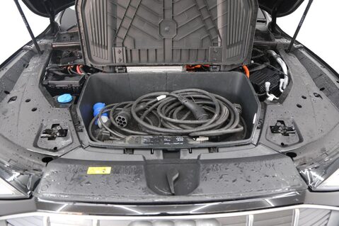 Audi E-Tron SPORTBACK QUATTRO TECHNIK 28