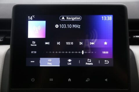 Renault Clio SE EDITION TCE 17