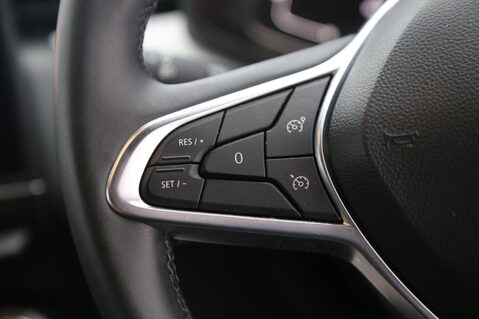 Renault Clio SE EDITION TCE 11