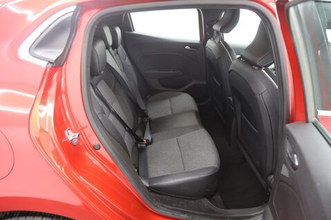 Renault Clio SE EDITION TCE 24