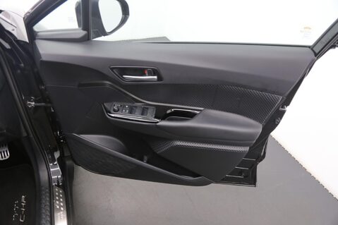 Toyota C-HR DESIGN 20
