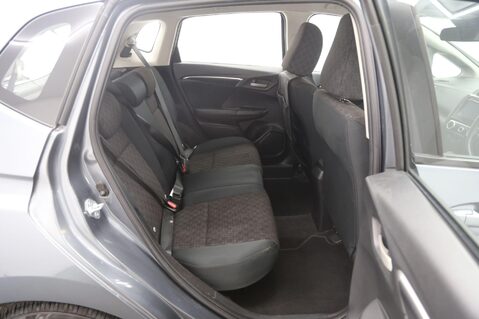 Honda Jazz I-VTEC SE 25