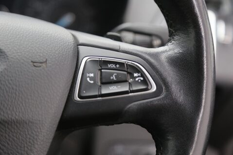 Ford Kuga TITANIUM TDCI 12