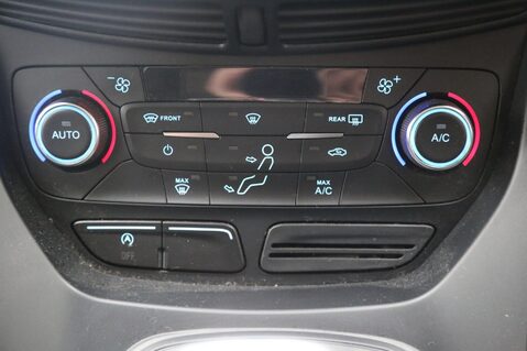 Ford Kuga TITANIUM TDCI 17
