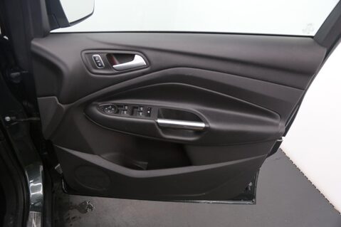 Ford Kuga TITANIUM TDCI 19
