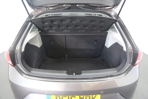 SEAT Leon TDI SE DYNAMIC DSG 25