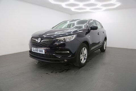 Vauxhall Grandland X SE S/S 3