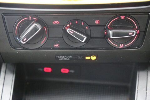 SEAT Ibiza TSI SE TECHNOLOGY 17