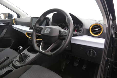 SEAT Ibiza TSI SE TECHNOLOGY 21