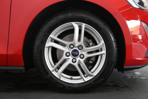 Ford Focus ZETEC 26