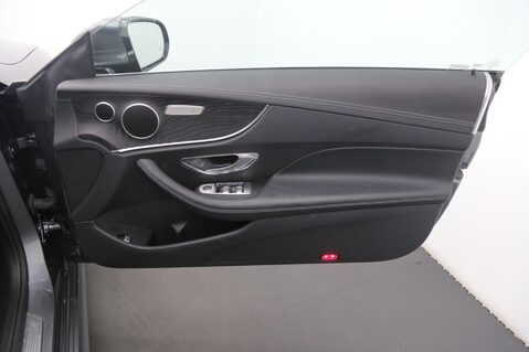 Mercedes-Benz E Class E 300 AMG LINE PREMIUM 19