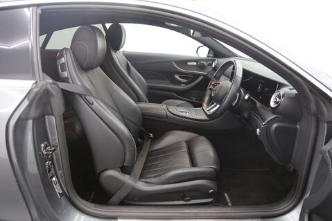 Mercedes-Benz E Class E 300 AMG LINE PREMIUM 20