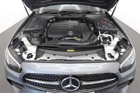 Mercedes-Benz E Class E 300 AMG LINE PREMIUM 27