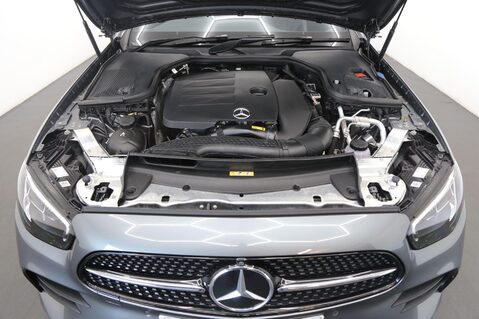 Mercedes-Benz E Class E 300 AMG LINE PREMIUM 27
