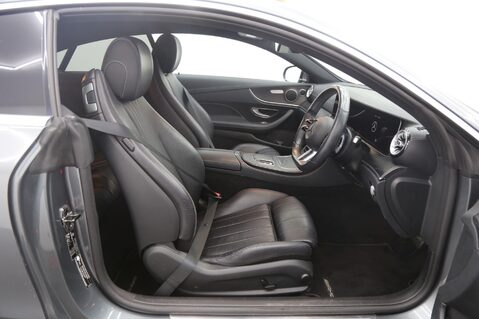 Mercedes-Benz E Class E 300 AMG LINE PREMIUM 20