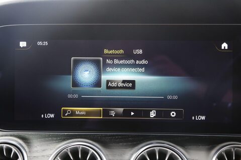 Mercedes-Benz E Class E 300 AMG LINE PREMIUM 16