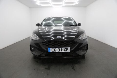 Ford Focus ST-LINE X 2