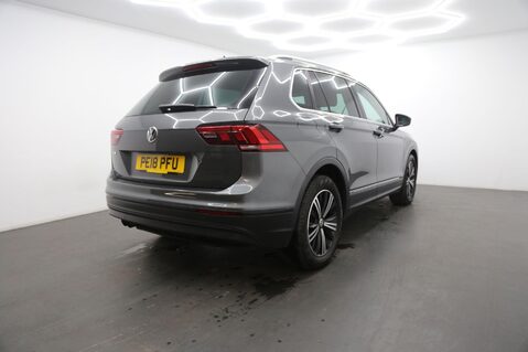 Volkswagen Tiguan SE NAV TSI 5