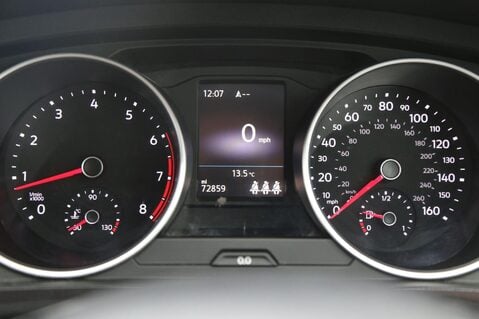 Volkswagen Tiguan SE NAV TSI 14