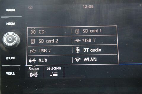 Volkswagen Tiguan SE NAV TSI 16