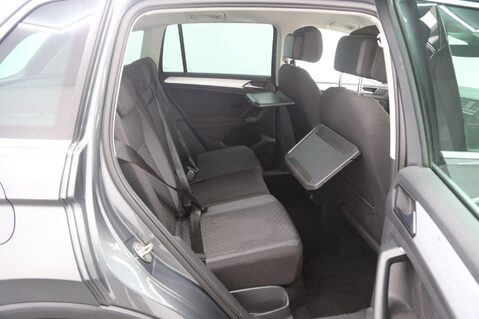 Volkswagen Tiguan SE NAV TSI 23