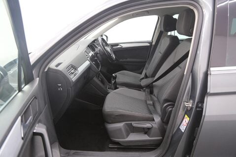 Volkswagen Tiguan SE NAV TSI 22