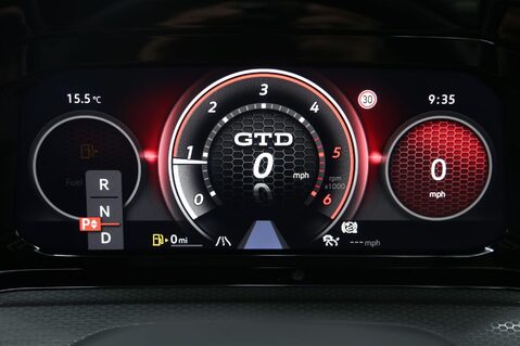 Volkswagen Golf GTD TDI DSG 14