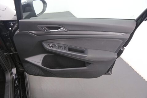 Volkswagen Golf GTD TDI DSG 20