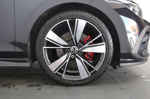 Volkswagen Golf GTD TDI DSG 27