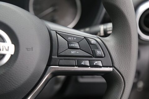 Nissan Juke DIG-T ACENTA 12