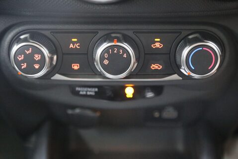 Nissan Juke DIG-T ACENTA 17