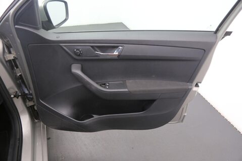 Skoda Fabia SE L TSI DSG 19