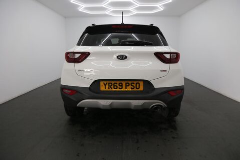 Kia Stonic MAXX 6