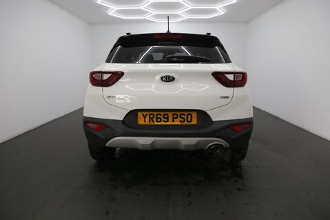 Kia Stonic MAXX 6