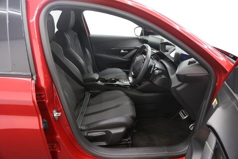 Peugeot 208 PURETECH GT S/S 22