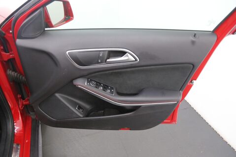 Mercedes-Benz GLA GLA 180 AMG LINE EDITION 20