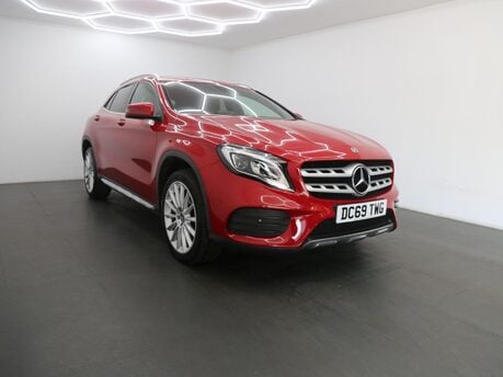 Mercedes-Benz GLA GLA 180 AMG LINE EDITION