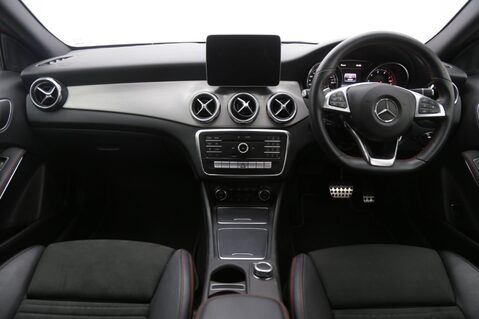 Mercedes-Benz GLA GLA 180 AMG LINE EDITION 9